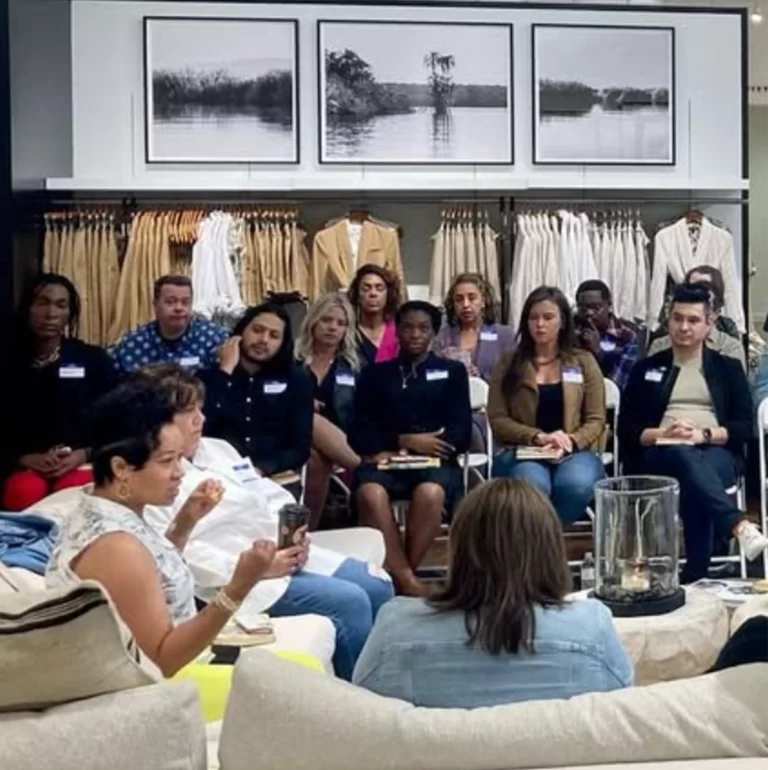 Amber Cabral at Banana Republic In-store Experience | 2022